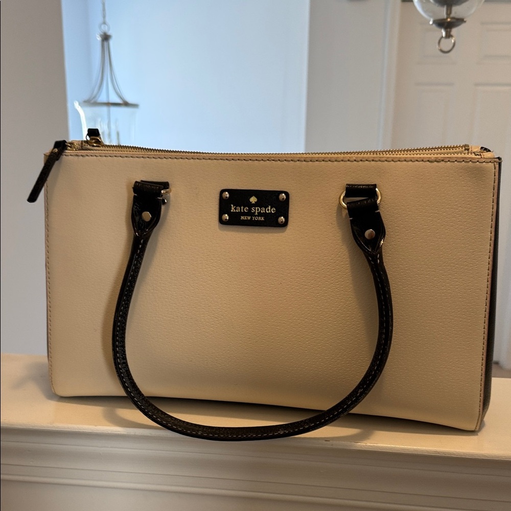 Kate Spade Black and Cream Shoulder Bag